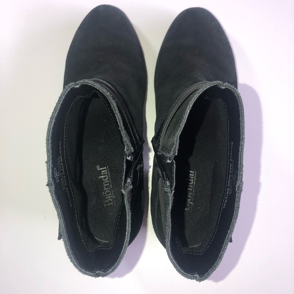 Bjorndal ‘Karla’ Suede Ankle Bootie - Picture 10 of 15